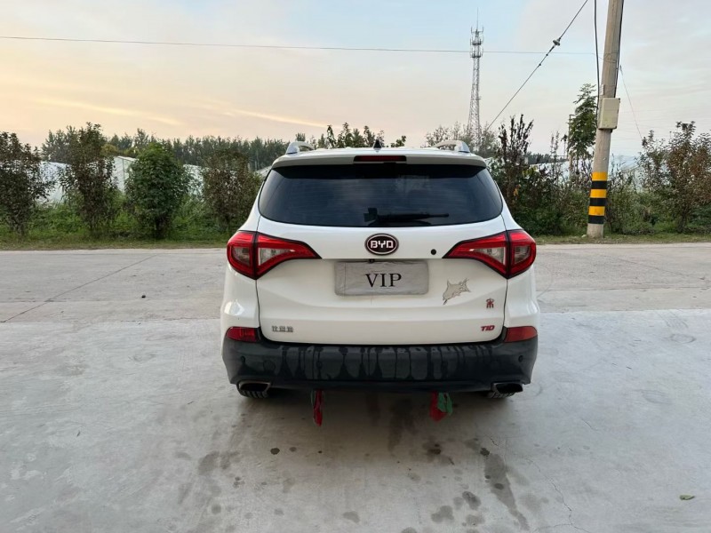 徐州17年比亚迪宋8