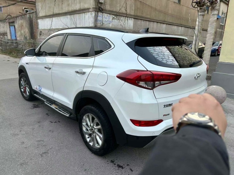 菏泽18年现代途胜7