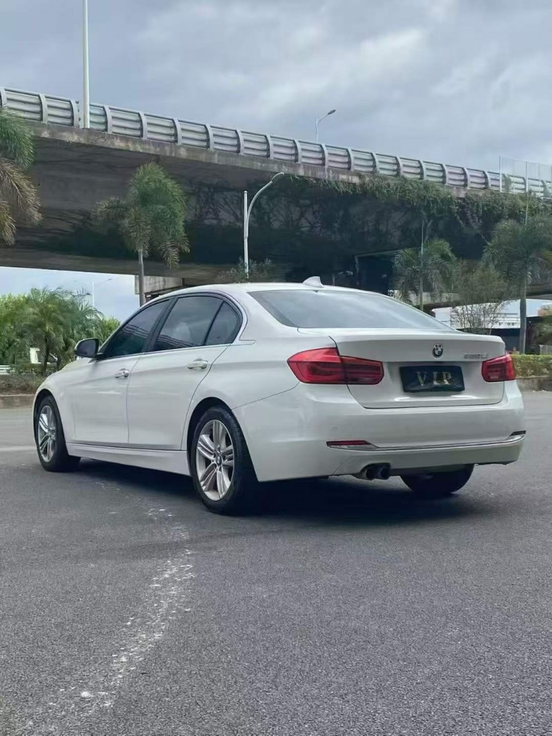 漳州17年宝马3系8