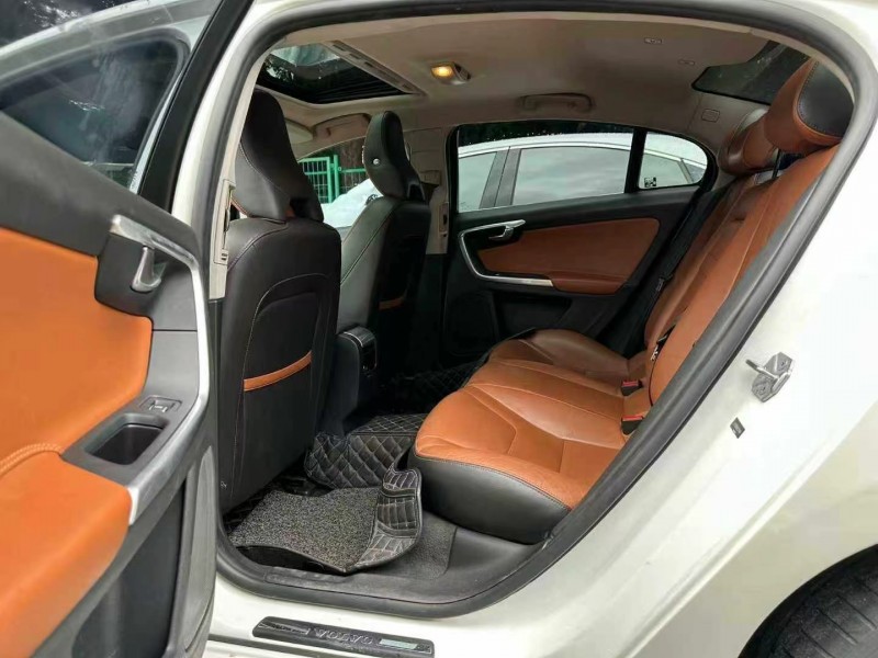 广州19年沃尔沃S60L7