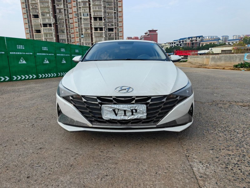 济宁22年现代伊兰特1