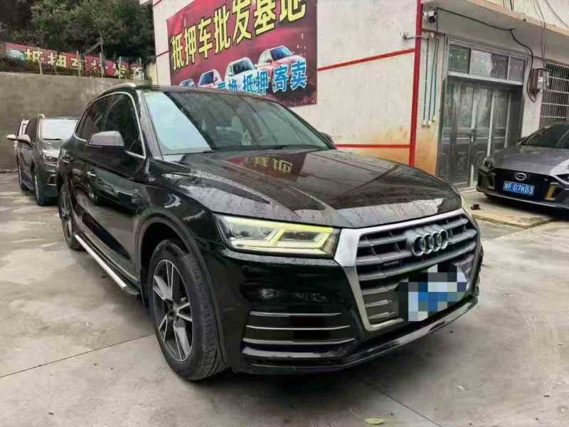 张家界18年奥迪Q52