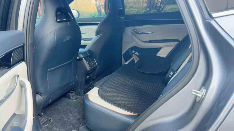 张家界23年比亚迪宋4