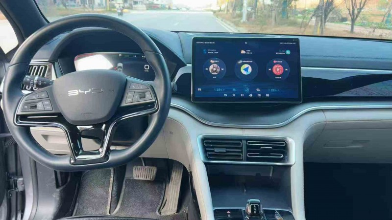 张家界23年比亚迪宋5