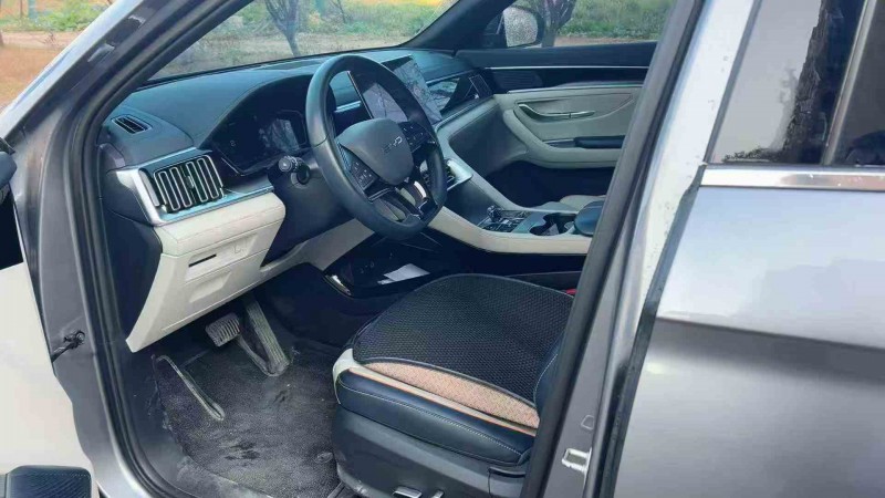 张家界23年比亚迪宋6