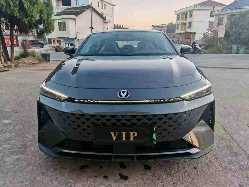 常德25年长安汽车UNI1