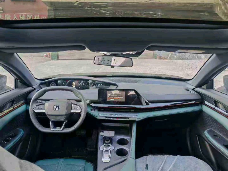 常德25年长安汽车UNI4