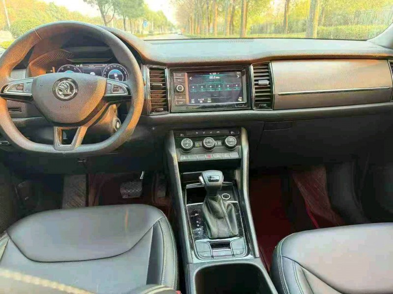 张家界19年斯柯达柯迪亚克4