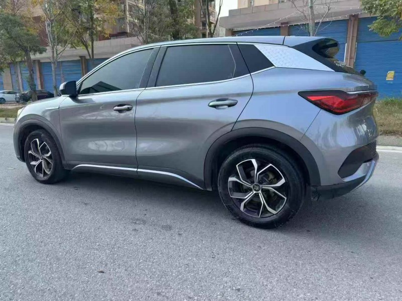 萍乡23年比亚迪元6