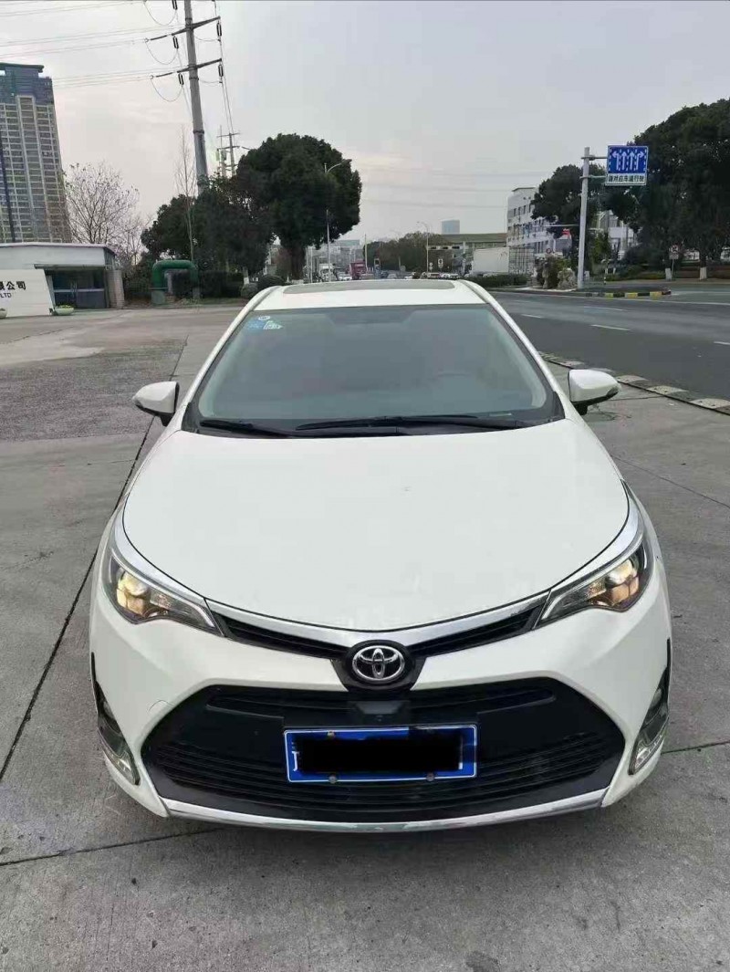 淮安19年丰田雷凌1