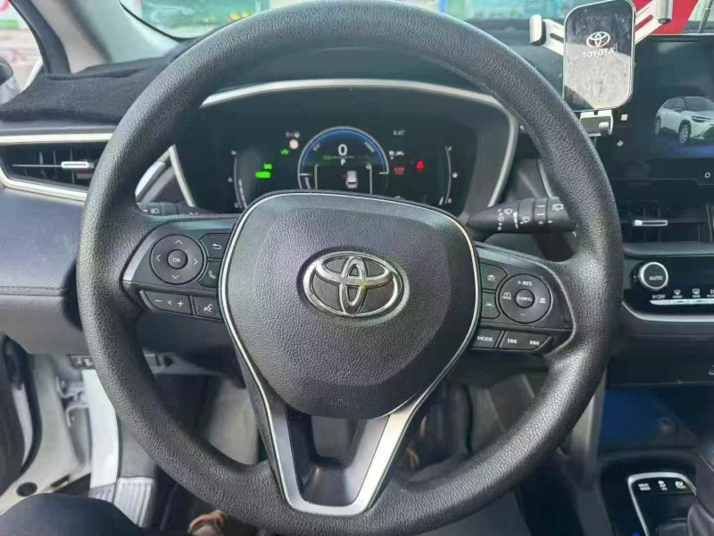 济宁23年丰田锋兰达6