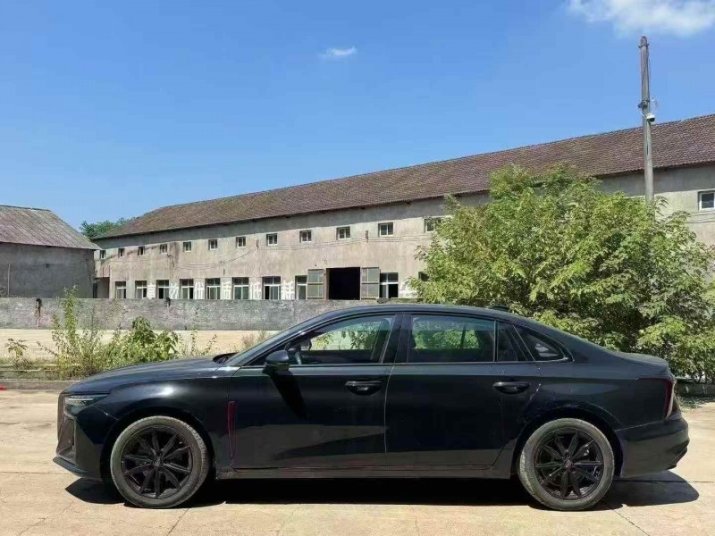 荆州24年红旗H52