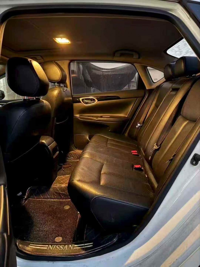 泉州17年日产轩逸5