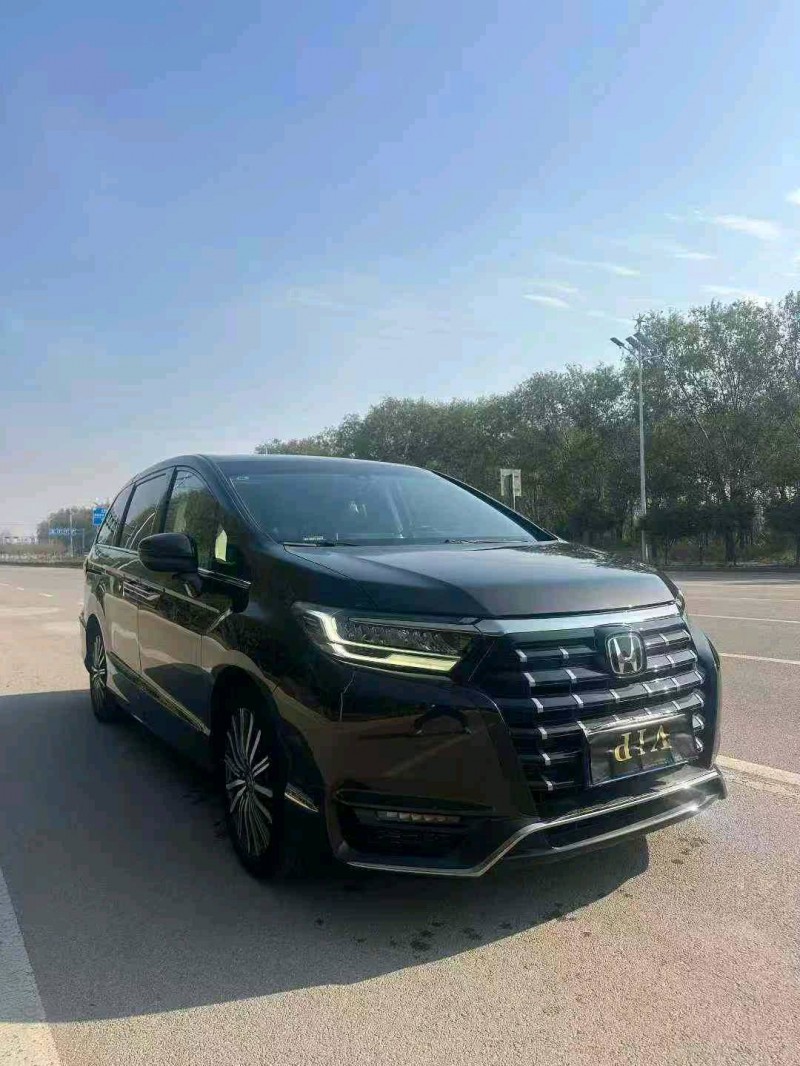 济宁22年本田艾力绅2