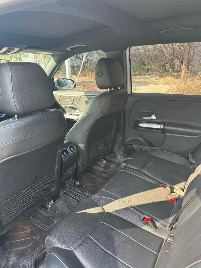 潍坊21年奔驰GLB4