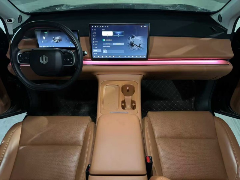 菏泽25年零跑汽车C165