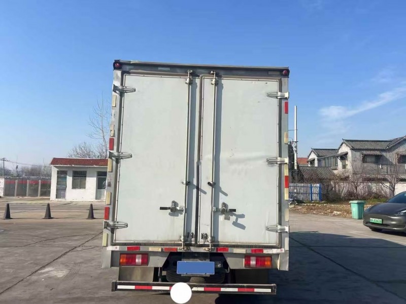 菏泽23年卡车系列重汽豪沃9