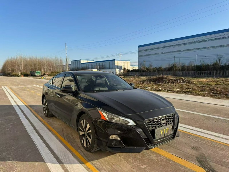 菏泽21年日产天籁3