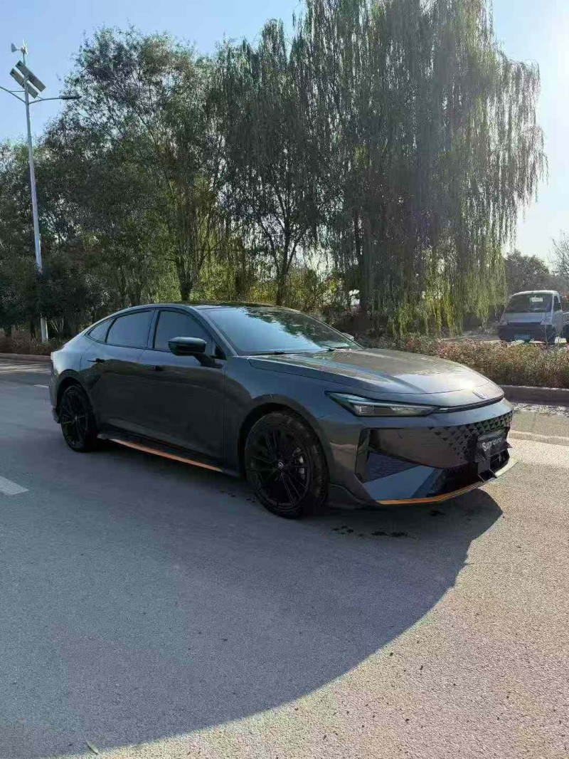 淄博25年长安汽车UNI3