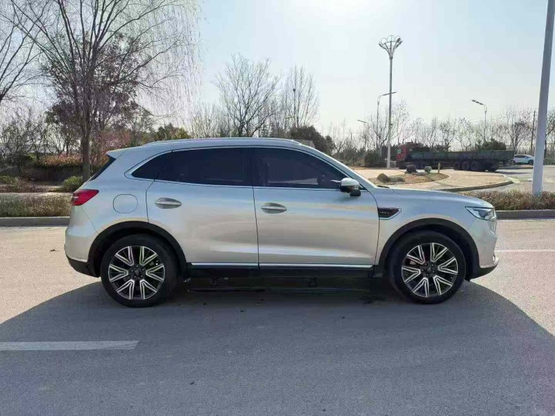 烟台23年红旗HS58