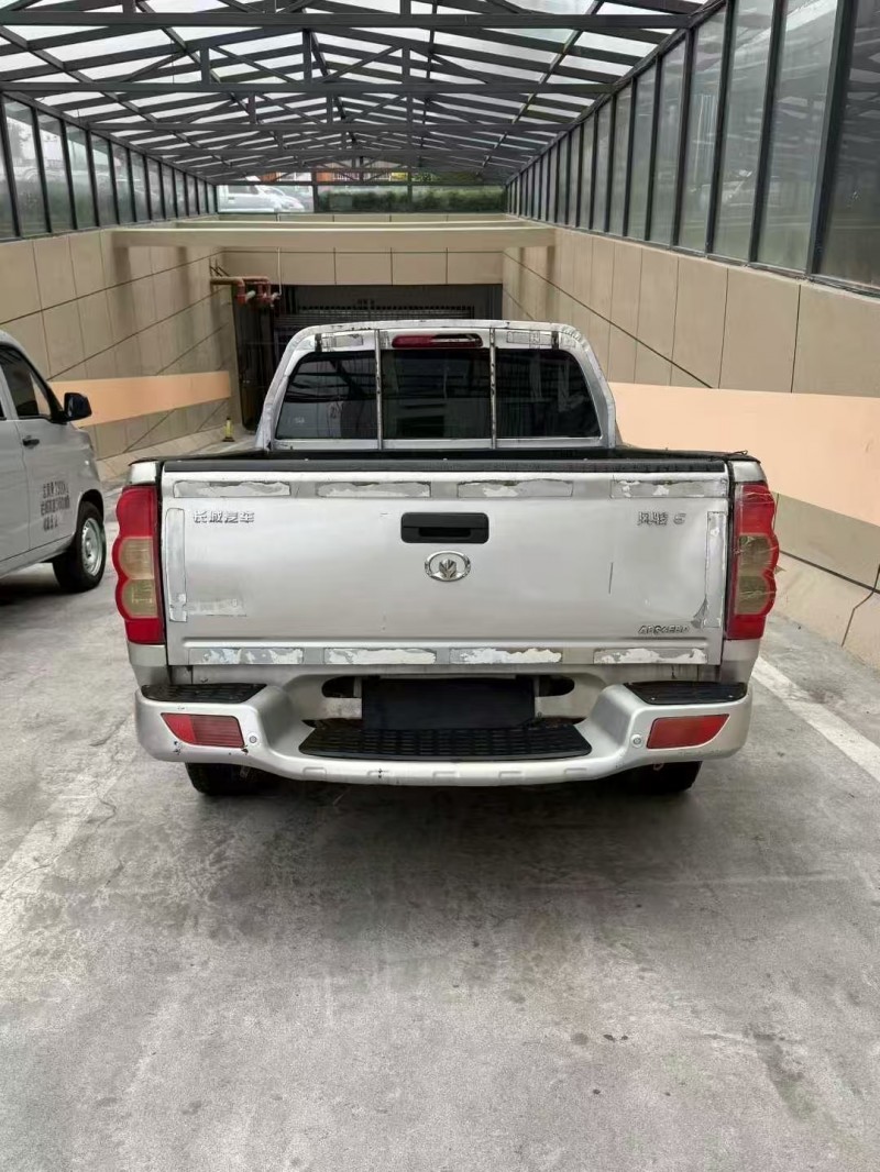 贵阳20年长城汽车风骏8