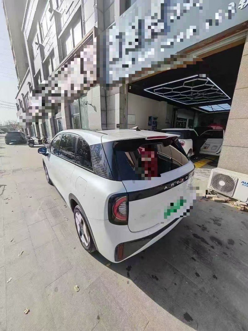 菏泽24年极狐汽车考拉8