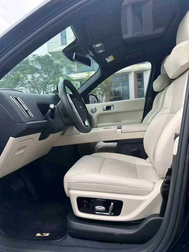 广州24年理想L85