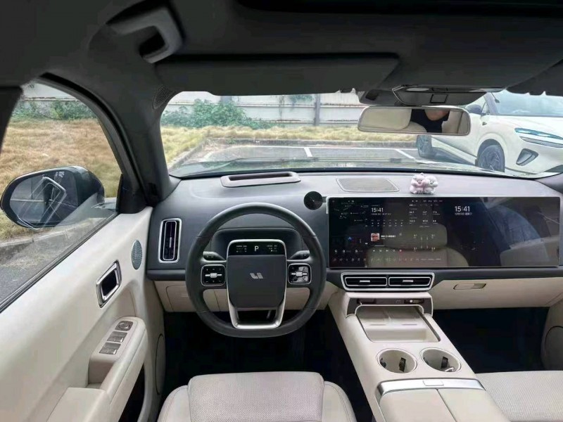 广州24年理想L89