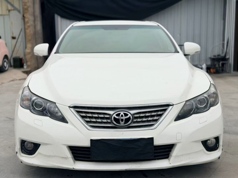 汕头12年丰田锐志1