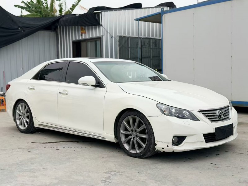 汕头12年丰田锐志2