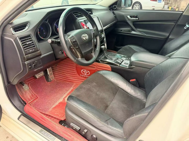 汕头12年丰田锐志3