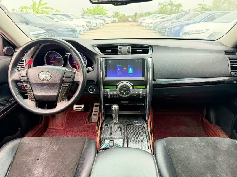 汕头12年丰田锐志4