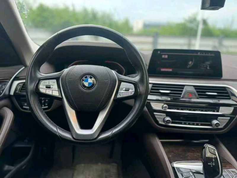 广州20年宝马5系7