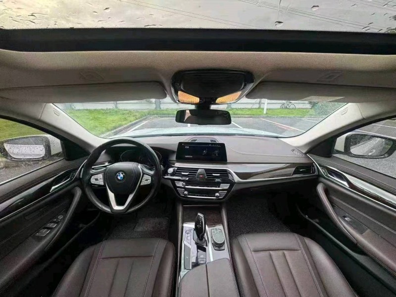 广州20年宝马5系9