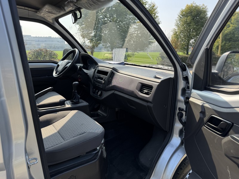 盐城24年五菱汽车荣光7