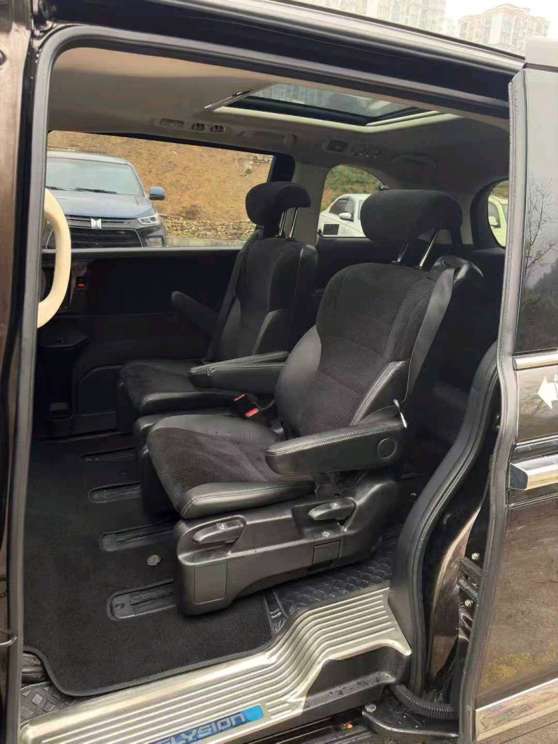 重庆17年本田艾力绅6