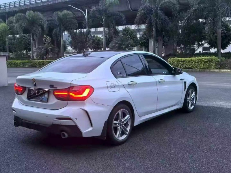 漳州21年宝马1系7