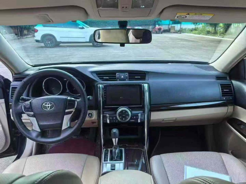 漳州12年丰田锐志5