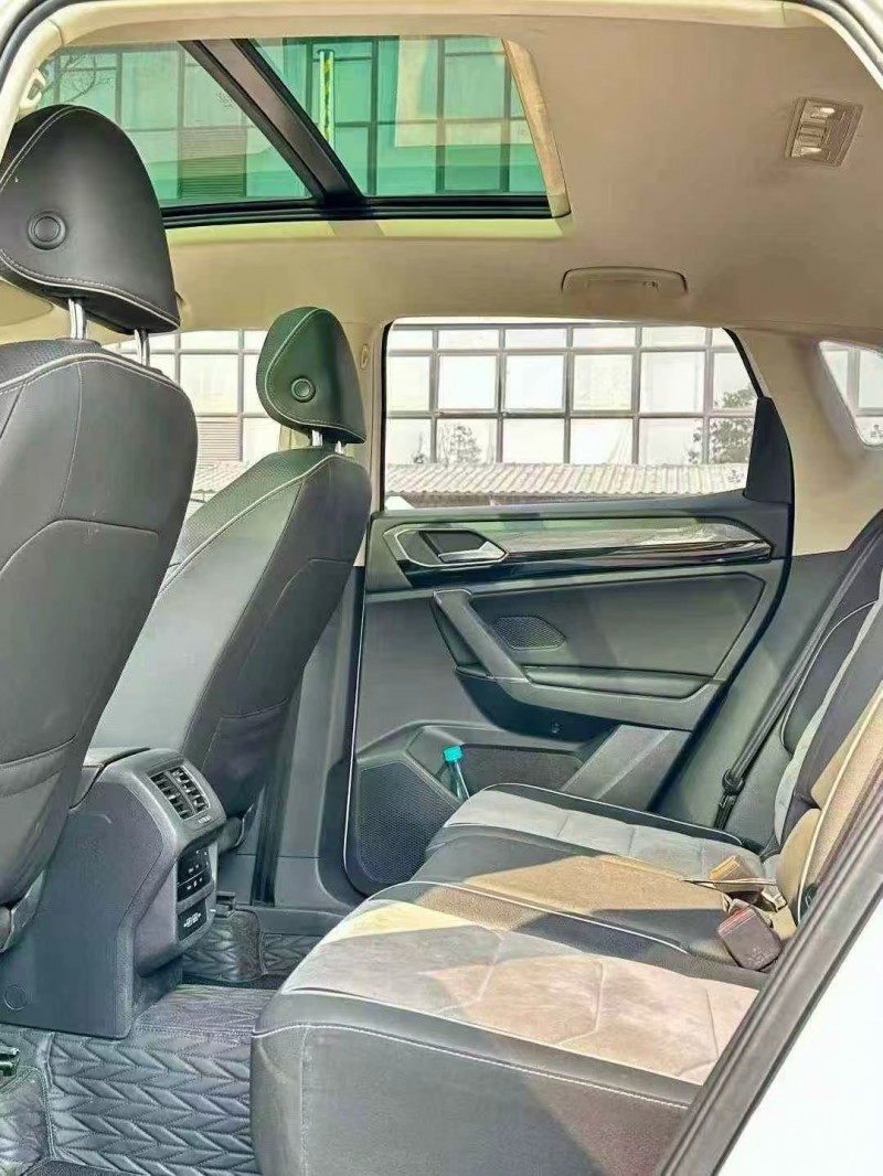 东莞21年大众探岳4