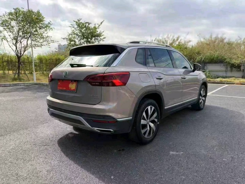 广州20年大众探岳8