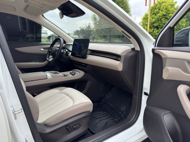 盐城25年名爵es59