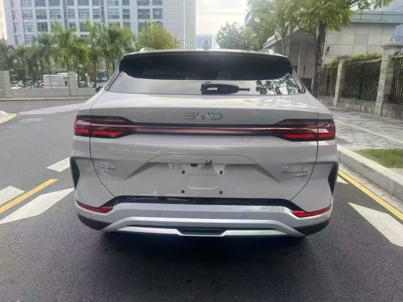 广州25年比亚迪宋9