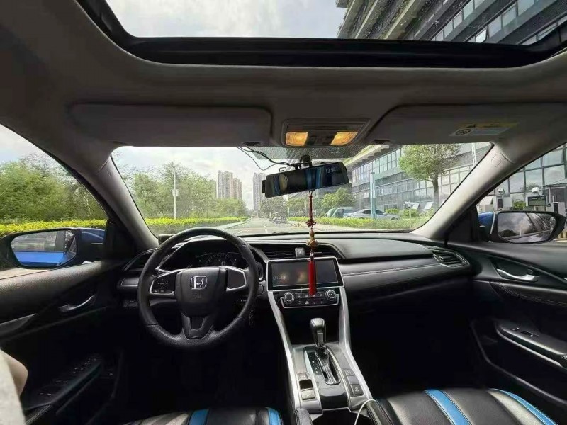 东莞18年本田思域4