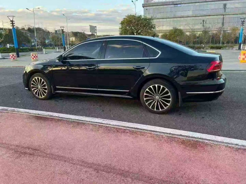 贵港18年大众帕萨特8