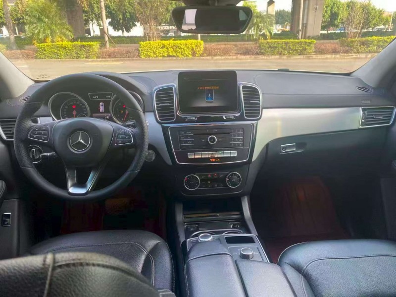 漳州17年奔驰GLE5