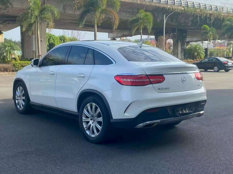 漳州17年奔驰GLE8