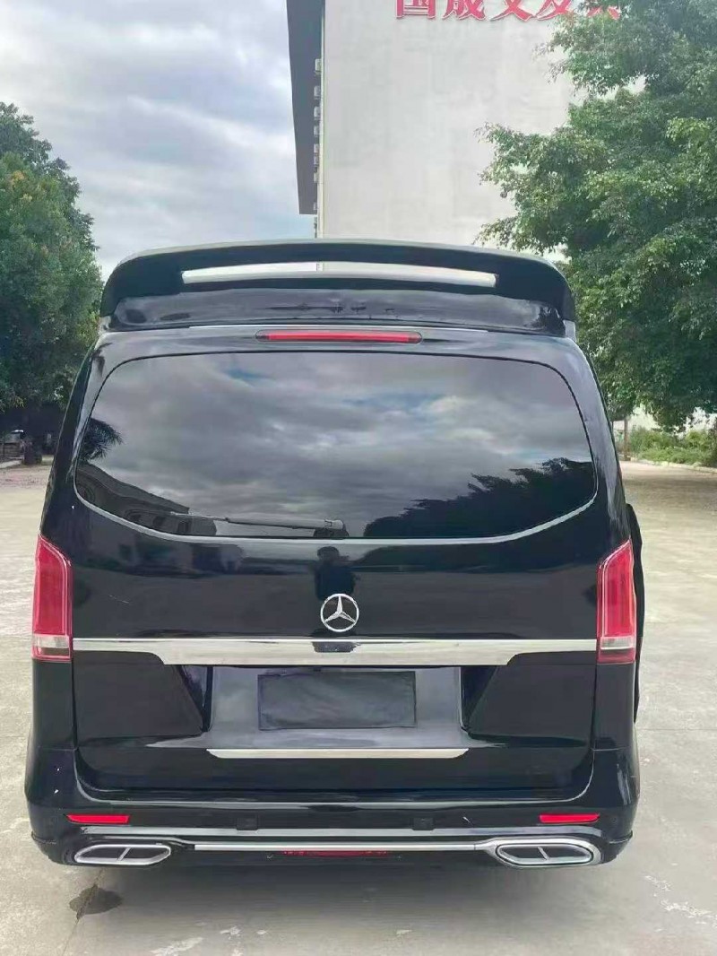 漳州21年奔驰威霆9