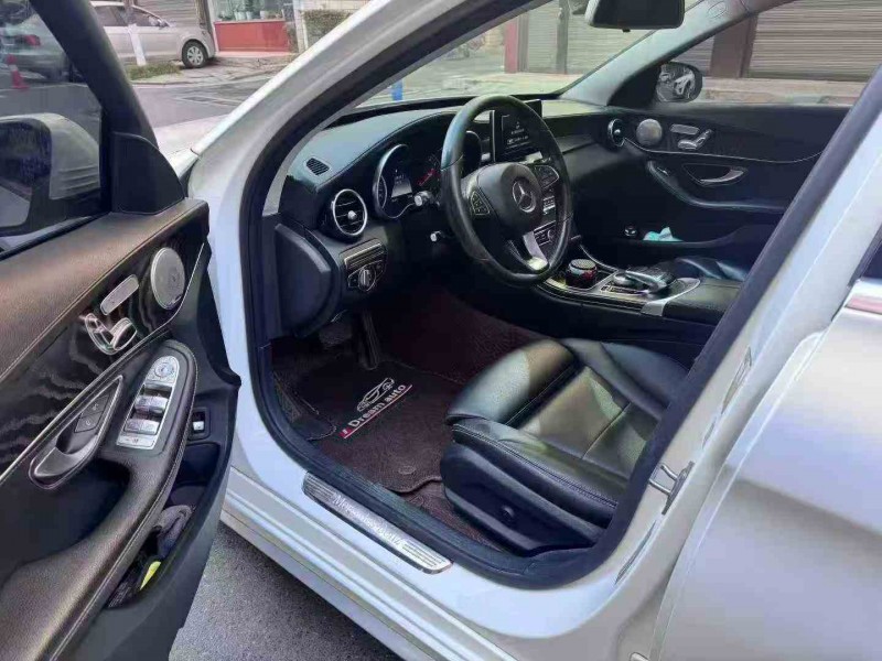 张家界18年奔驰C6