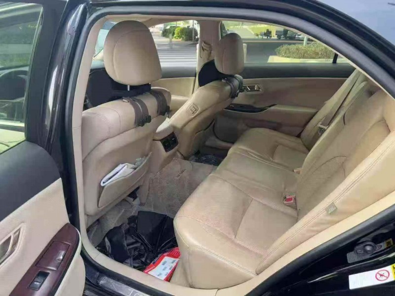 广州11年丰田皇冠6