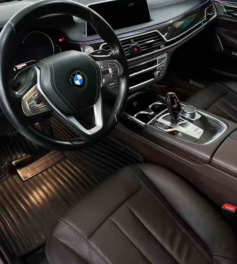 广州16年宝马7系4